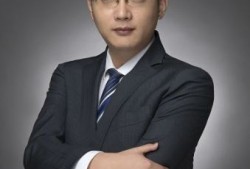 房产顾问王微简介怎么写(房产顾问王微简介怎么写好)